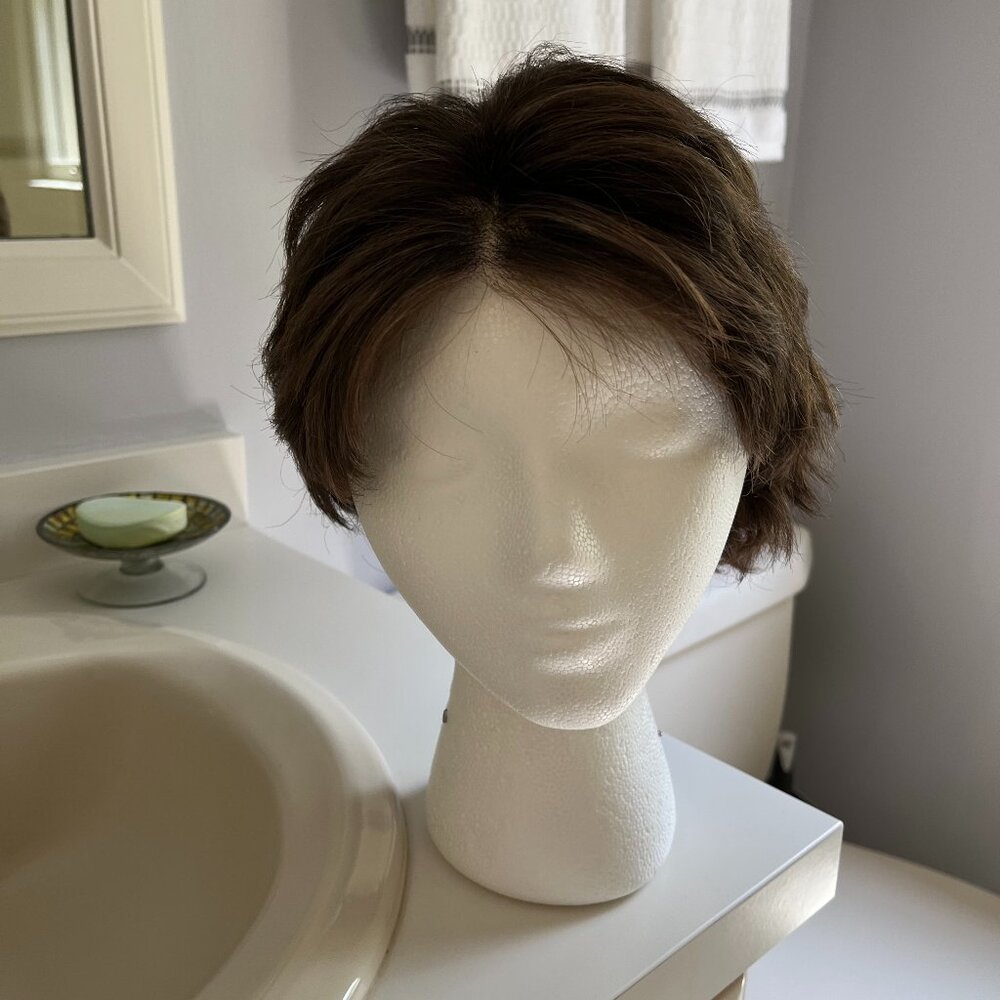 CenterStage Raquel Welch Wig Like New
